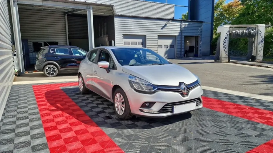 RENAULT Clio -