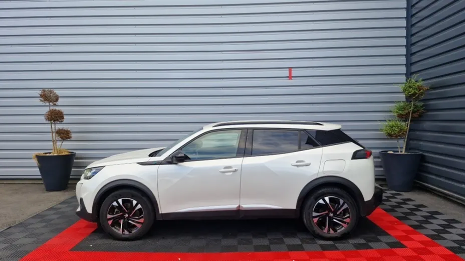 PEUGEOT 2008 -