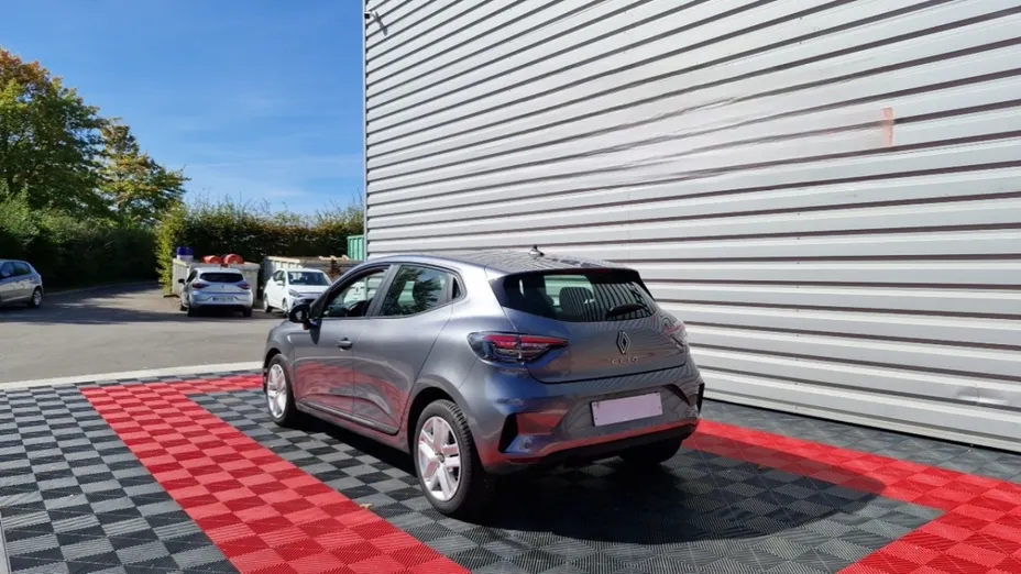 RENAULT Clio -