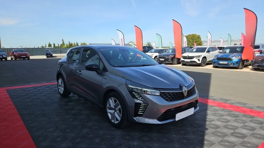 RENAULT Clio -