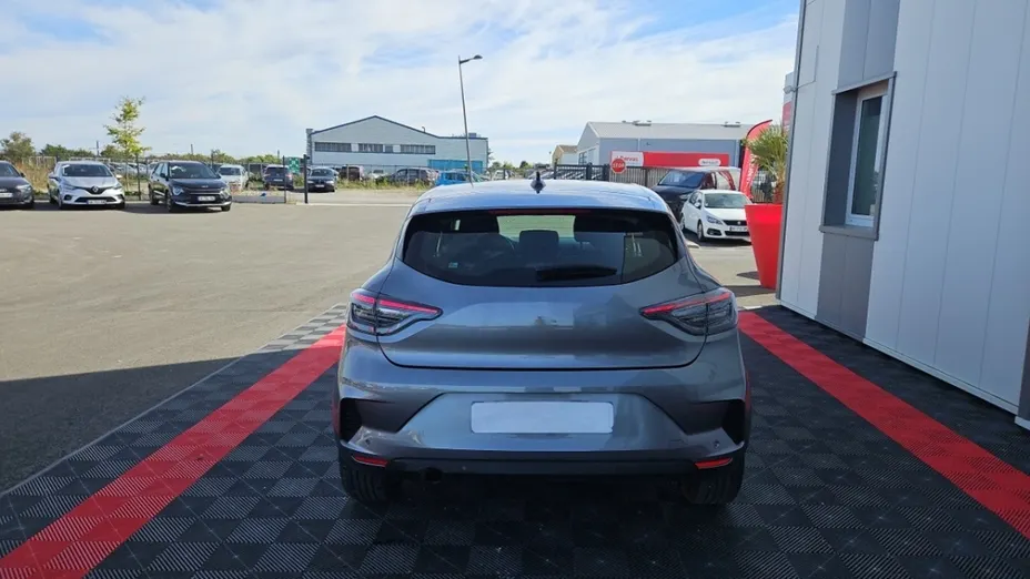 RENAULT Clio -