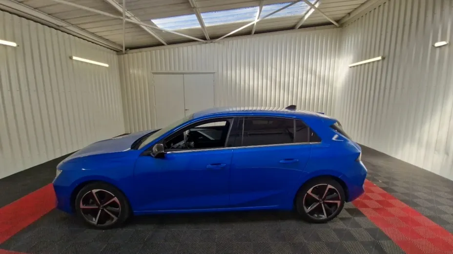 OPEL Astra -