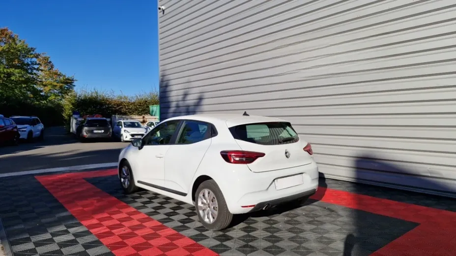 RENAULT Clio -