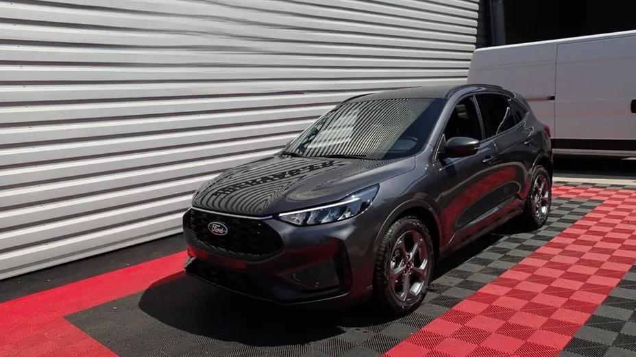 FORD Kuga -