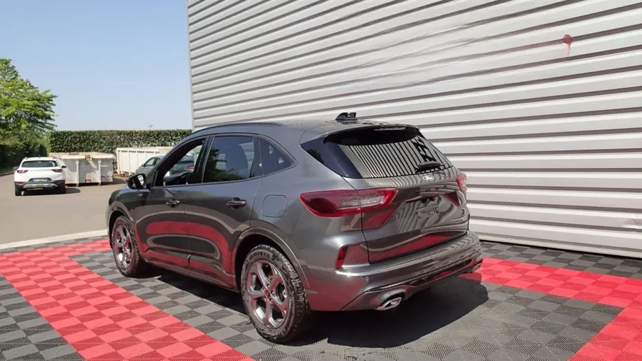 FORD Kuga -