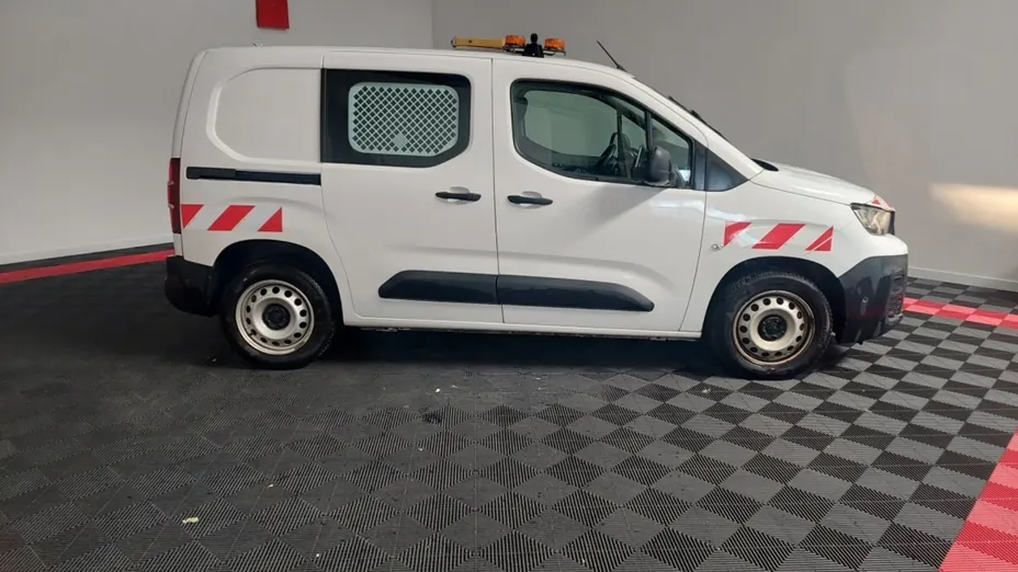 PEUGEOT Partner -