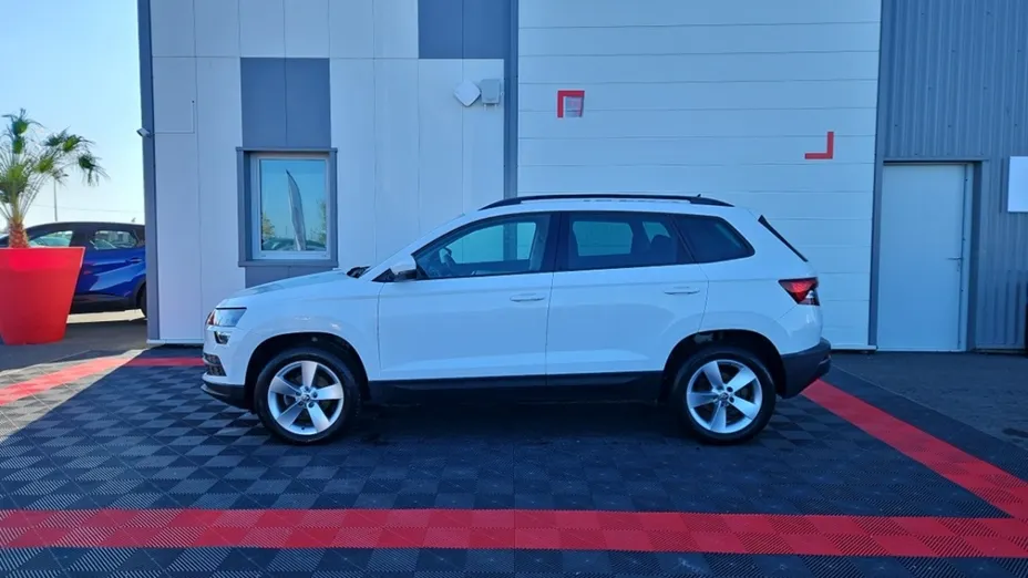 SKODA Karoq -