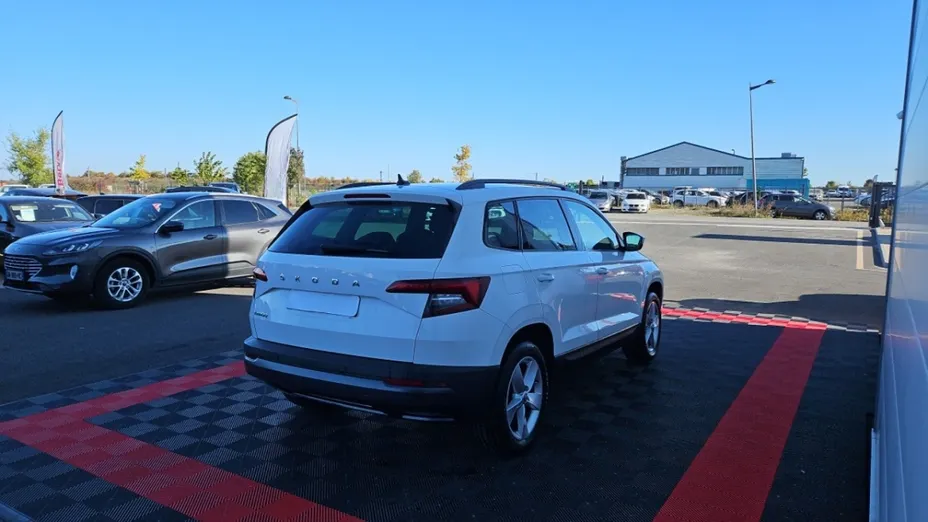 SKODA Karoq -