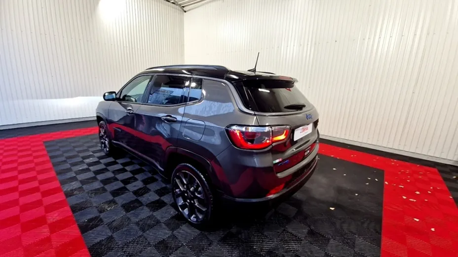 JEEP Compass -