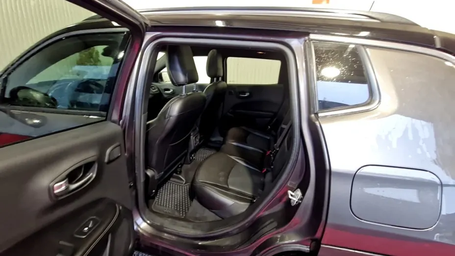 JEEP Compass -