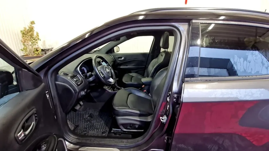 JEEP Compass -