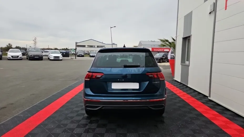 Volkswagen Tiguan -