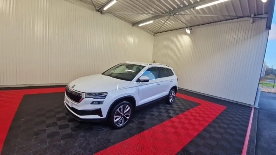 SKODA Karoq -