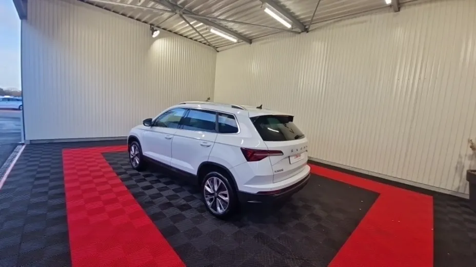 SKODA Karoq -
