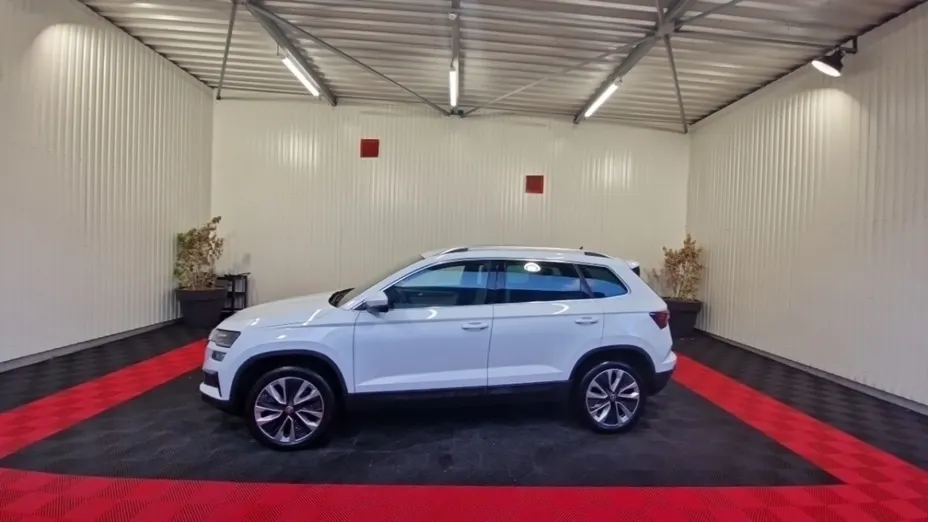 SKODA Karoq -