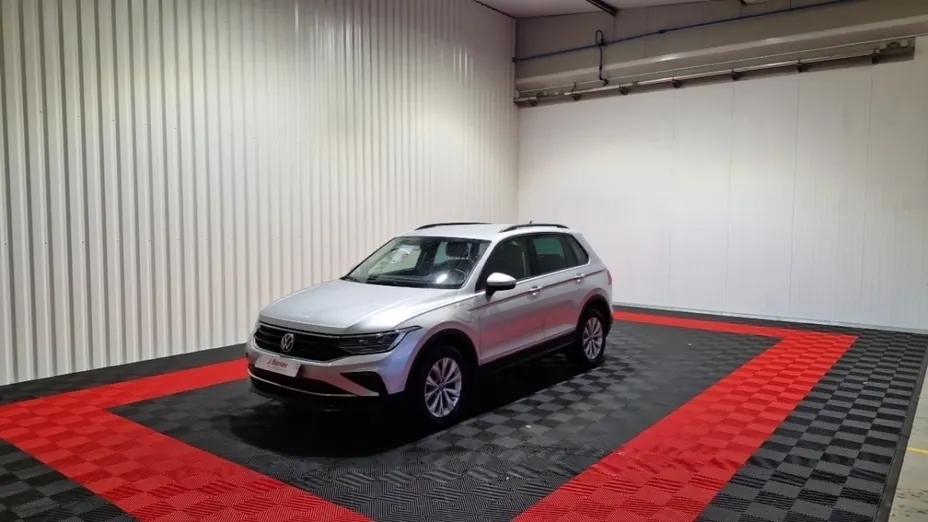 Volkswagen Tiguan -