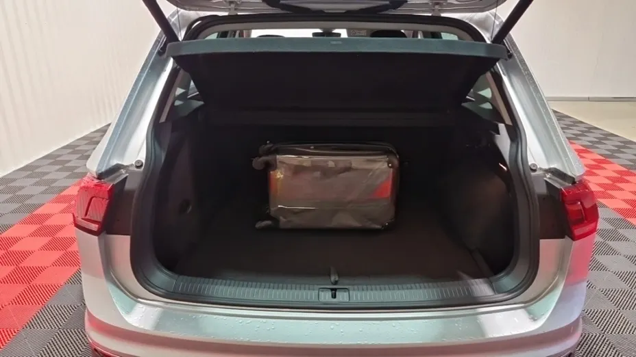 Volkswagen Tiguan -