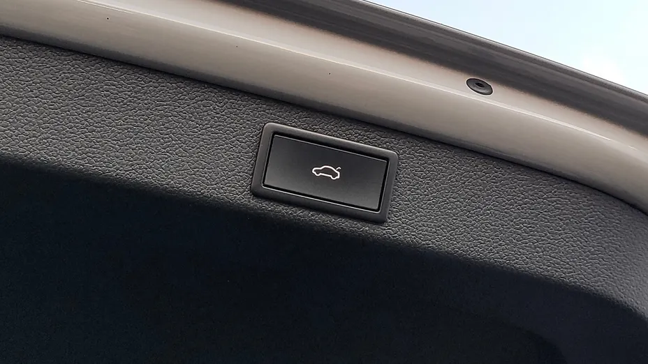 SKODA Superb Superb 2.0 TDI SCR Sportline DSG