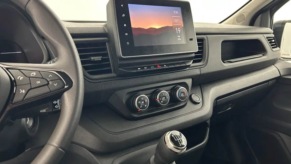 RENAULT Trafic -