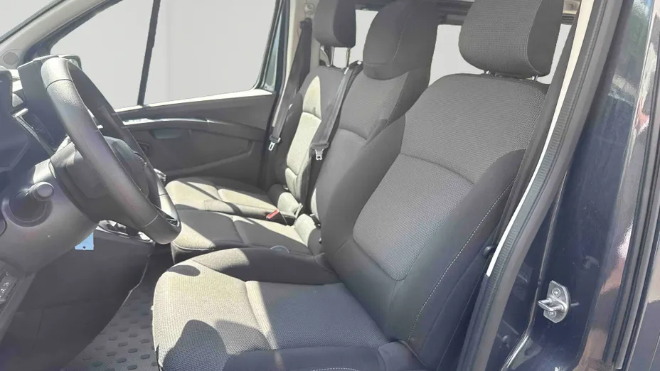 RENAULT Trafic -