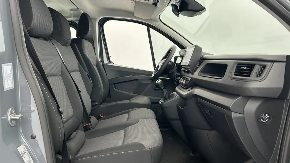 RENAULT Trafic -