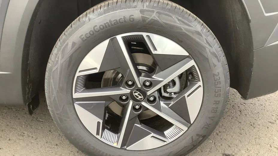 HYUNDAI Tucson -