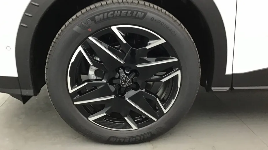 PEUGEOT 3008 -