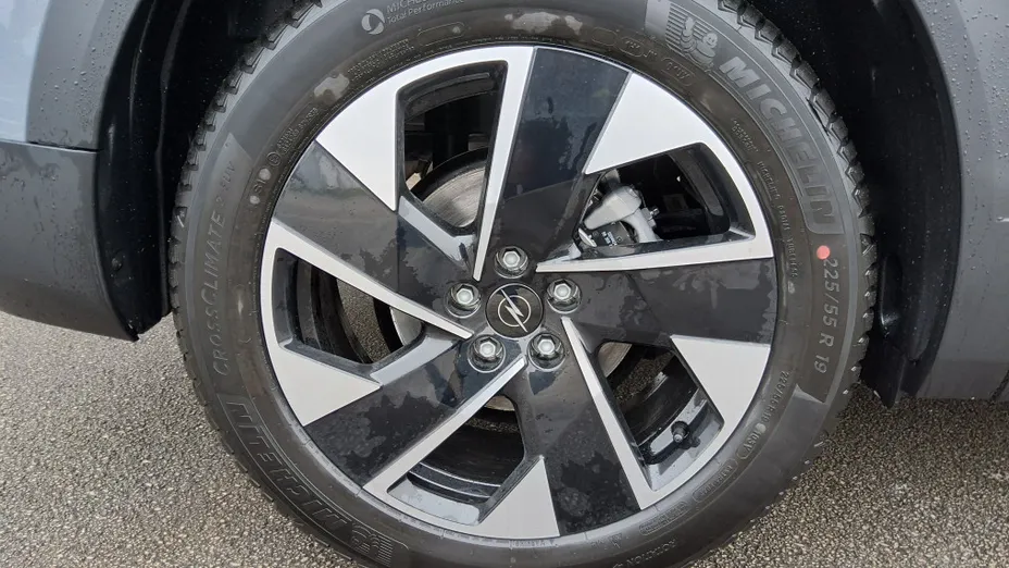 OPEL Grandland -
