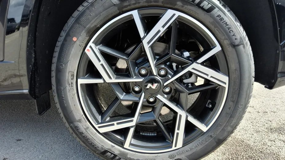 HYUNDAI Tucson -