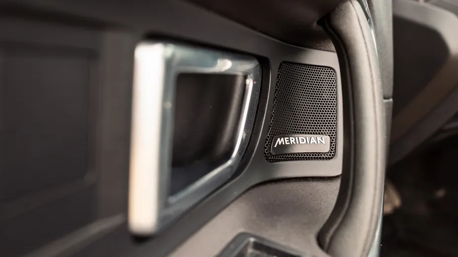 LAND ROVER Discovery Sport Discovery Sport 2.0 D150 R-Dynamic SE aut