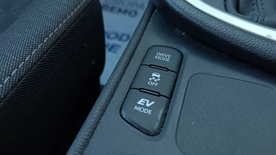 TOYOTA Yaris Yaris Hybrid 1.5 Comfort