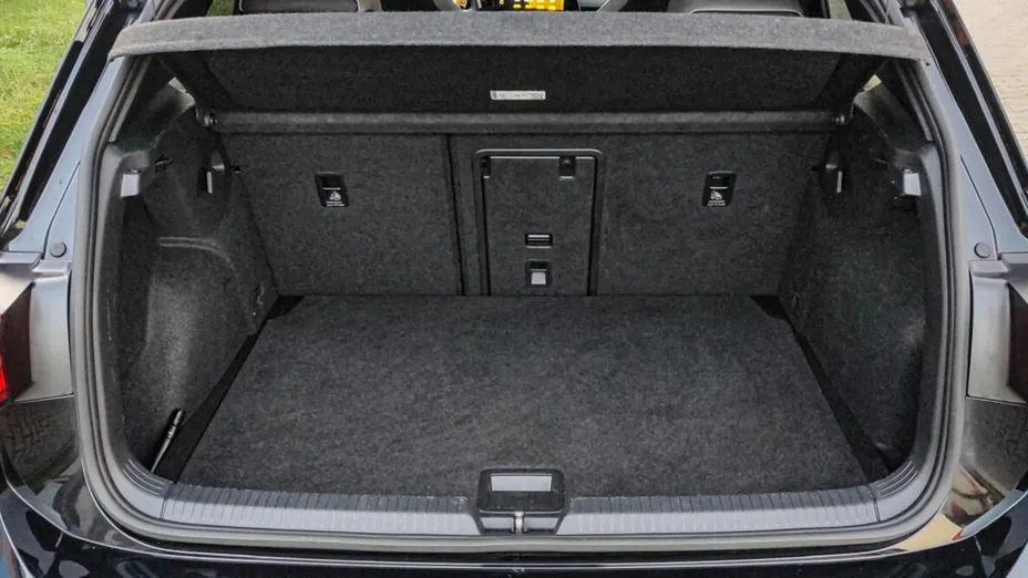 VOLKSWAGEN Golf Golf VIII 2.0 TDI R-Line DSG