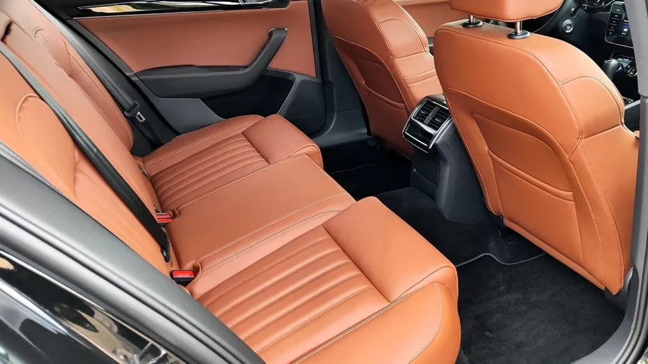 SKODA Superb Superb 2.0 TDI SCR L&K DSG