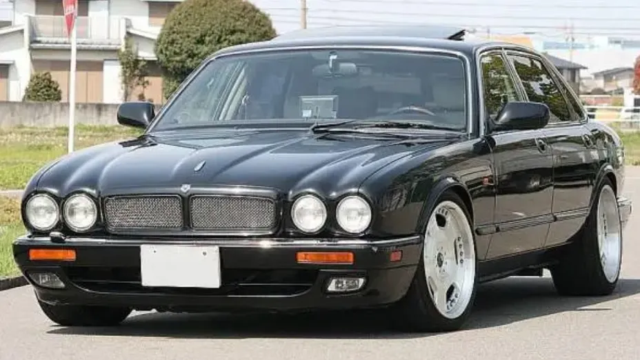 JAGUAR XJ XJR 4.0