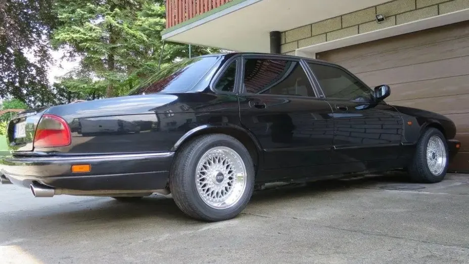 JAGUAR XJ XJR 4.0
