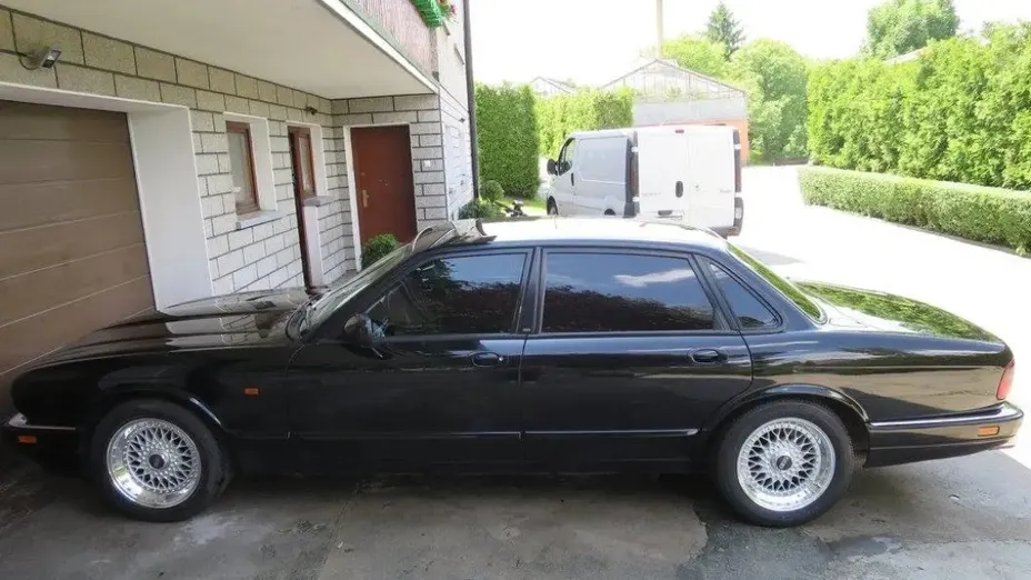 JAGUAR XJ XJR 4.0