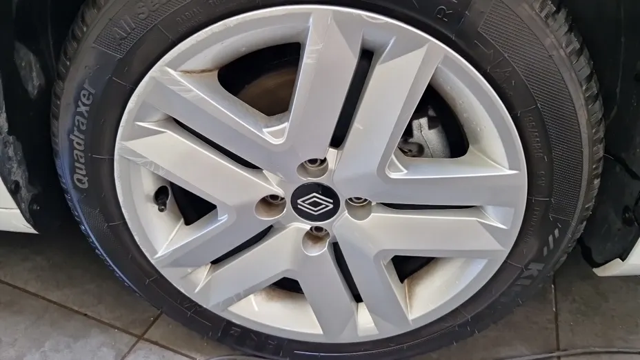 RENAULT Clio -