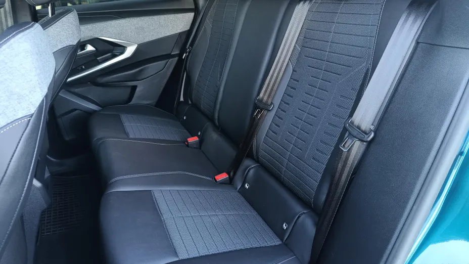 PEUGEOT 3008 3008 1.2 PureTech mHEV Allure Pack S&S e-DCS6