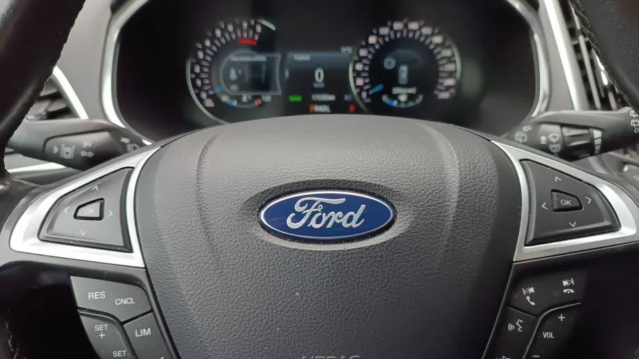 FORD S-MAX S-MAX 2.5 Hybrid Titanium CVT