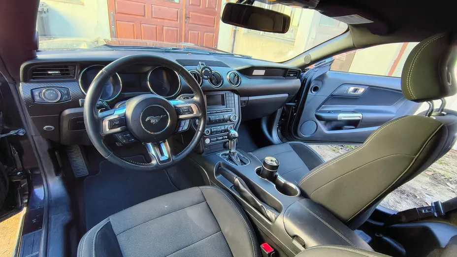 FORD (USA) Mustang Mustang 3.7 V6 aut