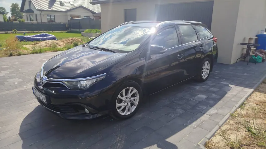 TOYOTA Auris Auris 1.4 D-4D Premium