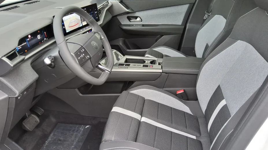 OPEL Grandland -