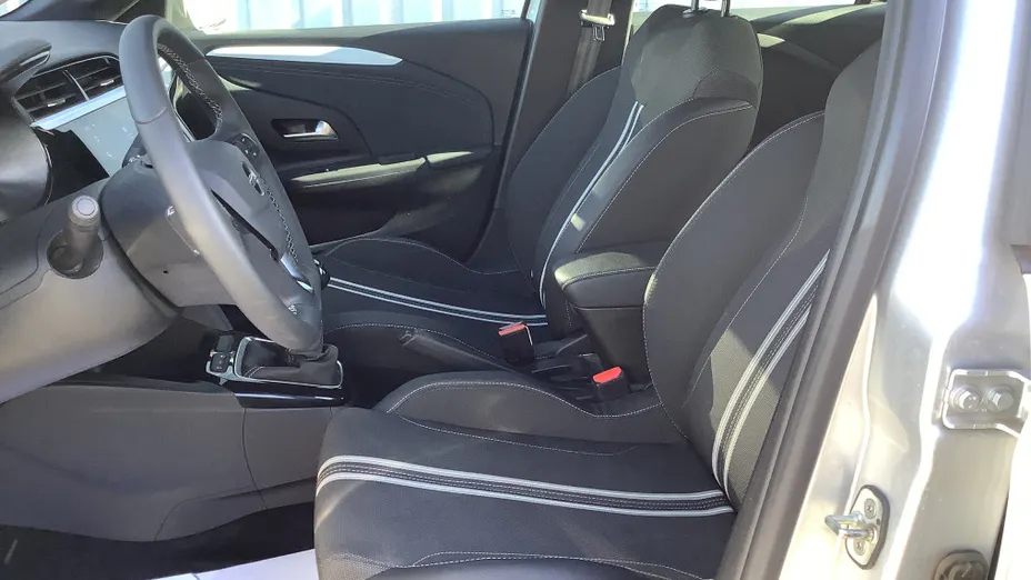 OPEL Corsa -