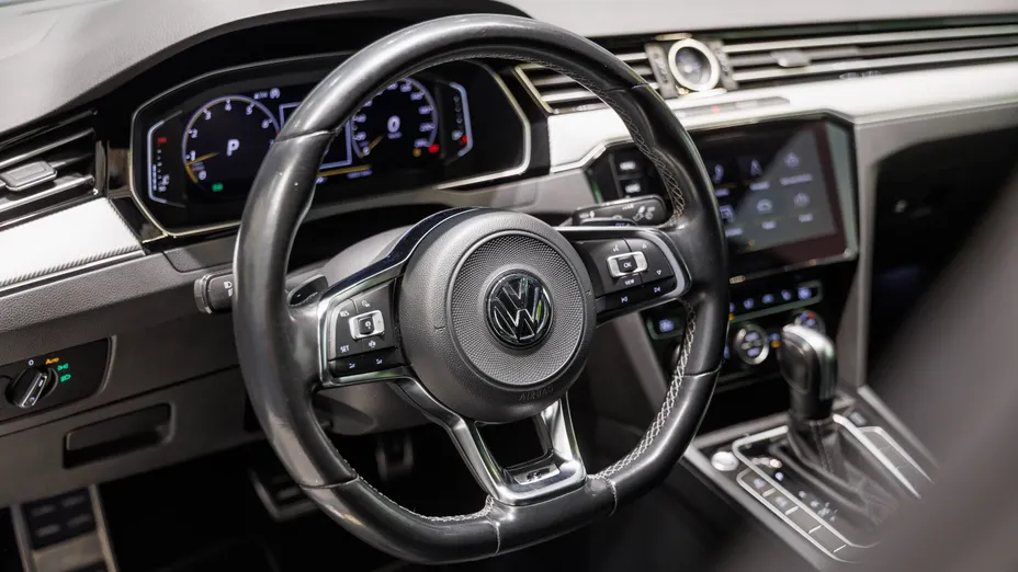 VOLKSWAGEN Arteon Arteon 2.0 TSI 4Motion R-Line DSG