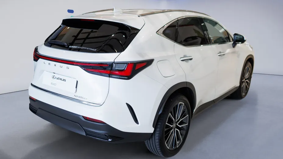LEXUS NX NX 450h+ Omotenashi AWD