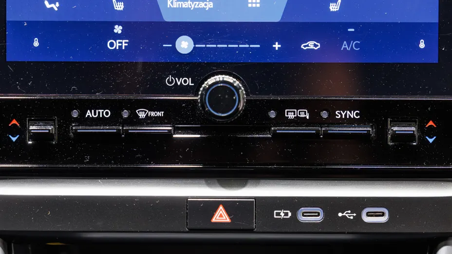LEXUS LBX LBX 1.5 Hybrid