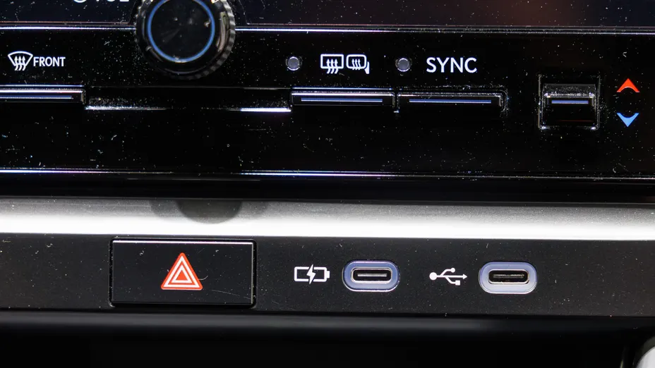 LEXUS LBX LBX 1.5 Hybrid