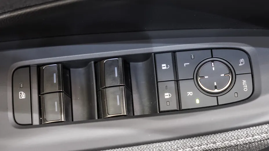 LEXUS LBX LBX 1.5 Hybrid