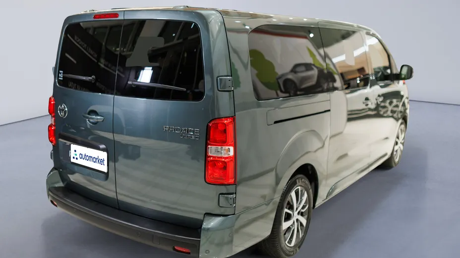 TOYOTA Proace Verso Proace Verso 2.0 D4-D Long Business