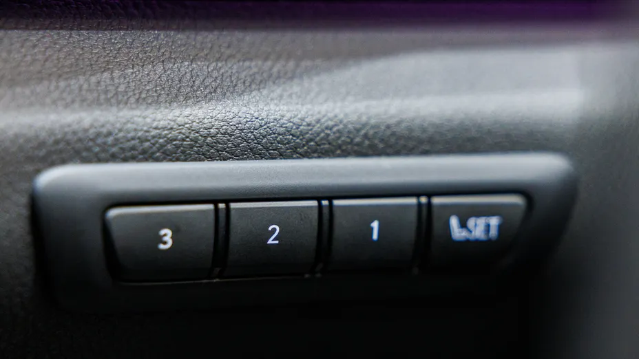 LEXUS NX NX 450h+ F Sport AWD